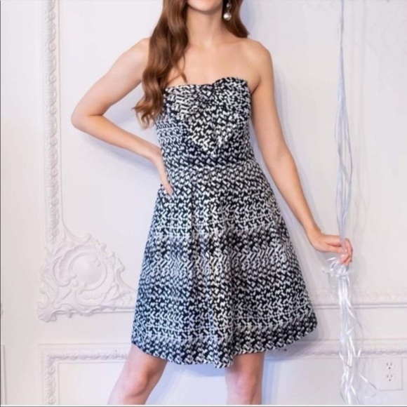 NEW Eva Franco Anthropologie 2 FIFI Metallic Strapless Party Dress - Picture 2 of 9